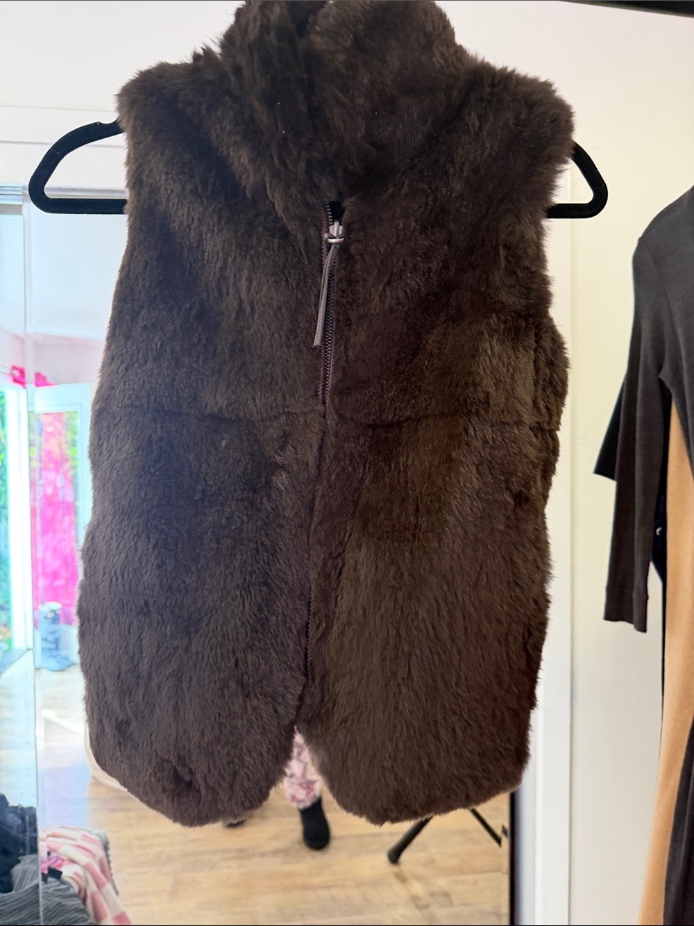 Women's Brown 🐇 Fur Vest - Sleeveless Zip Front